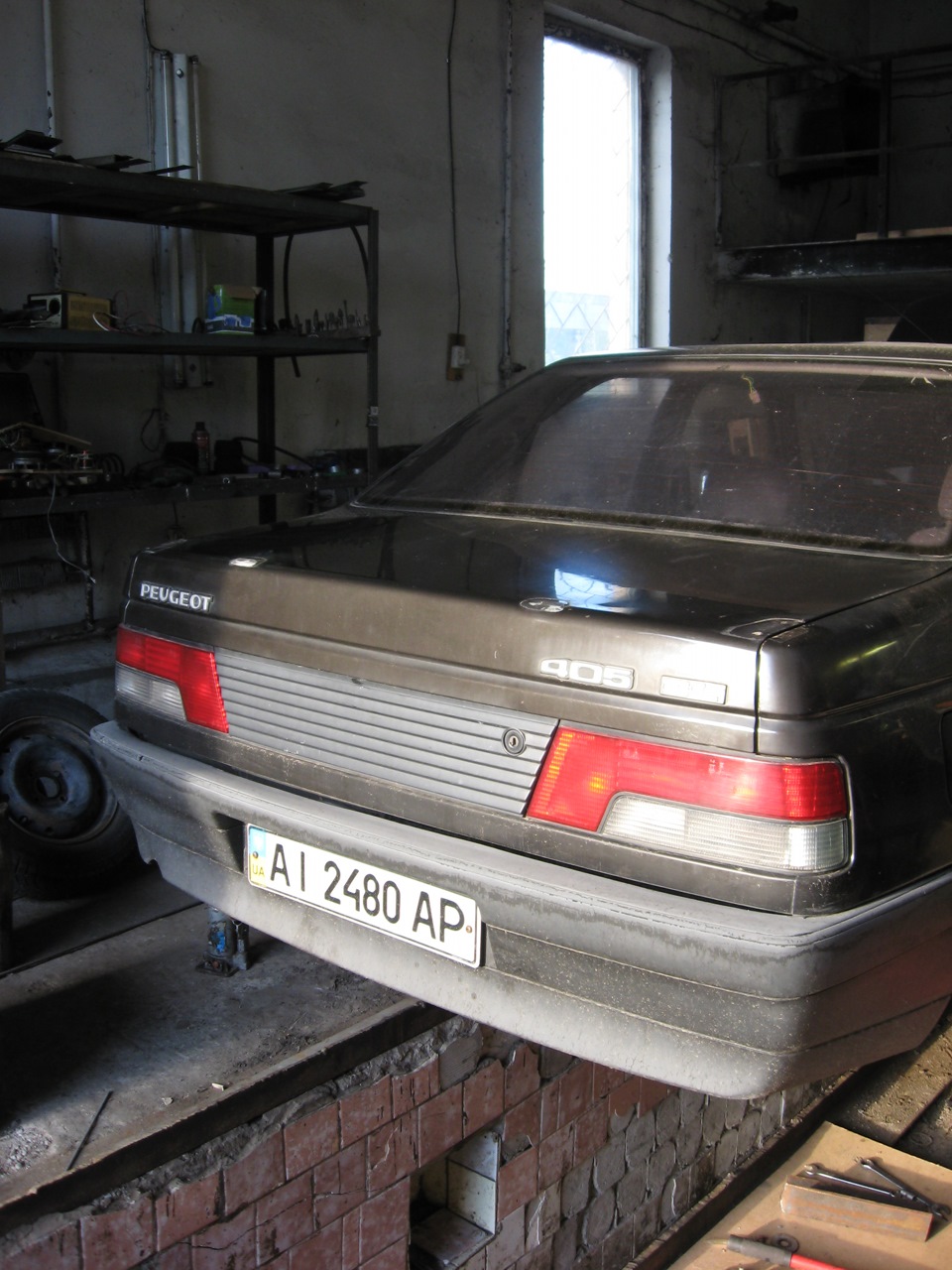 Торсіонна балка Peugeot 405 2