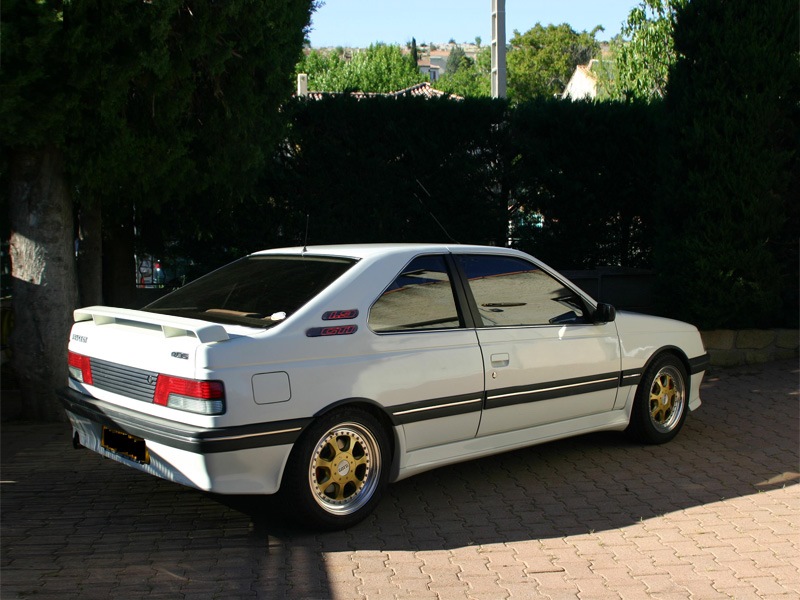 Peugeot 405 cupe 2