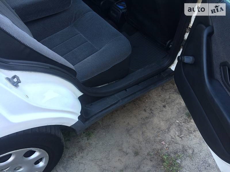 Вирішив продавати Peugeot 3