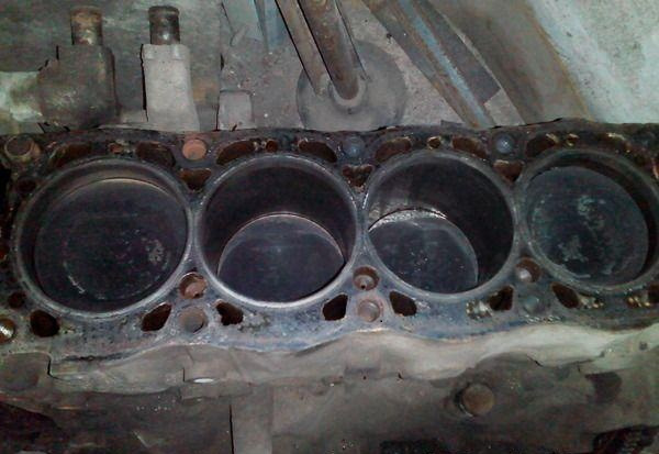 Шукаю Блок циліндрів ПЕЖО 405! 1