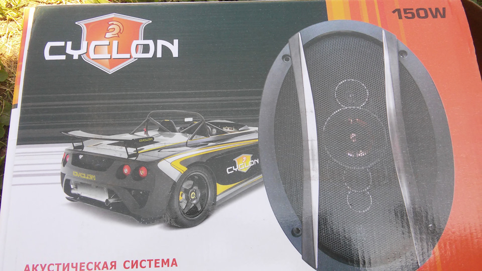 Встановлення динаміків Cyclon 4