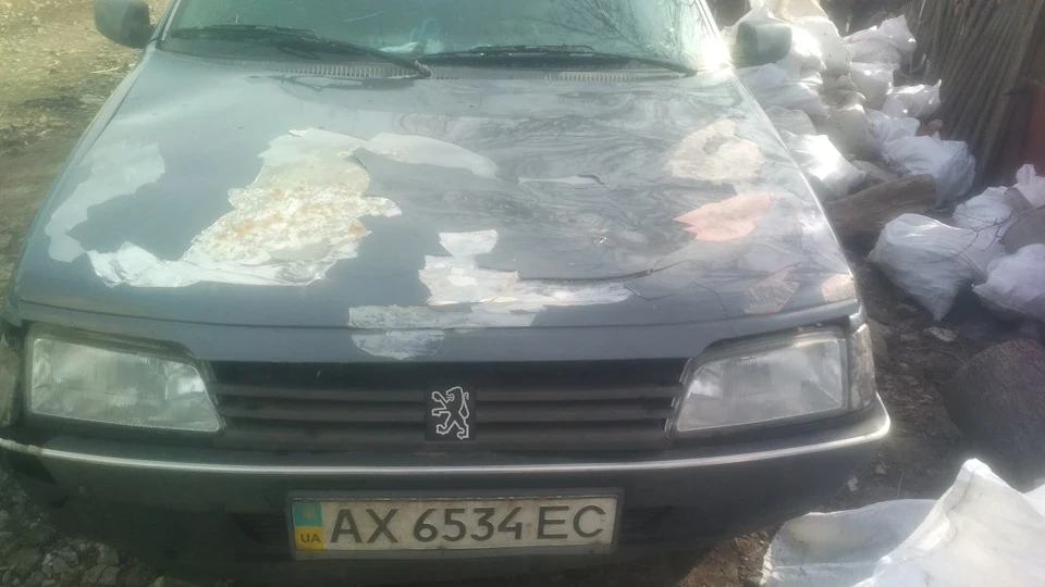 Відкрився капот 😢