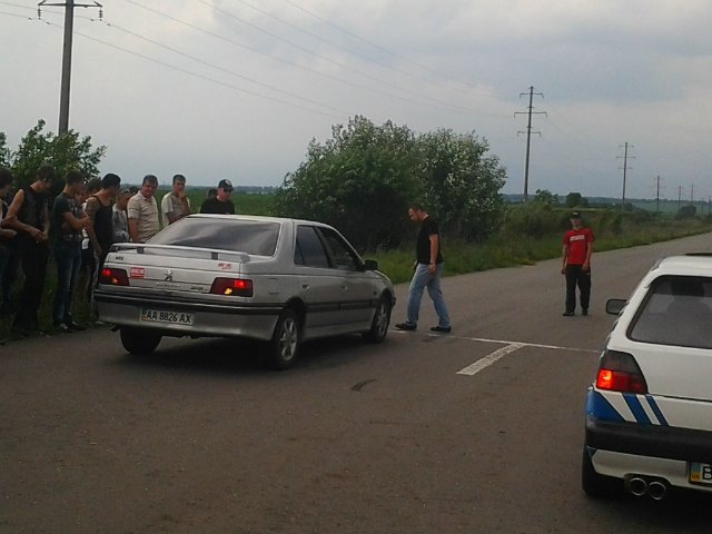Брав участь у заїздах на 402м 4