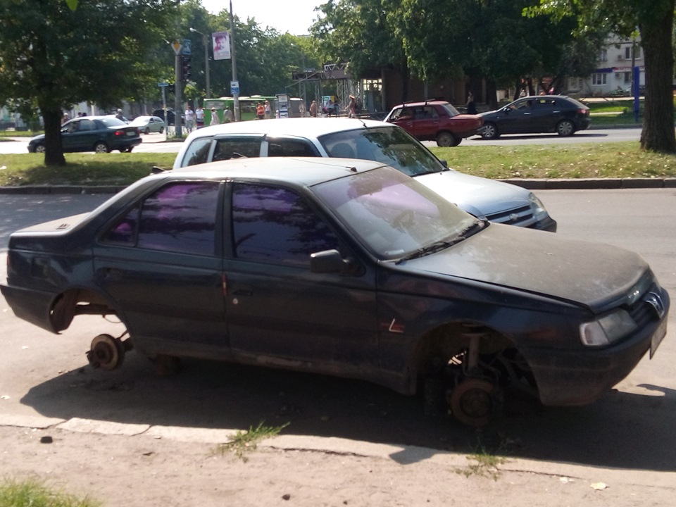Пежо 405 чекає на господаря! 1