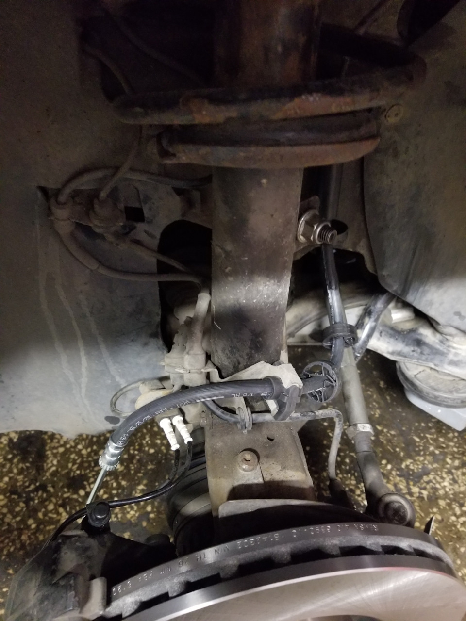 Встановлення супортів Brembo 5