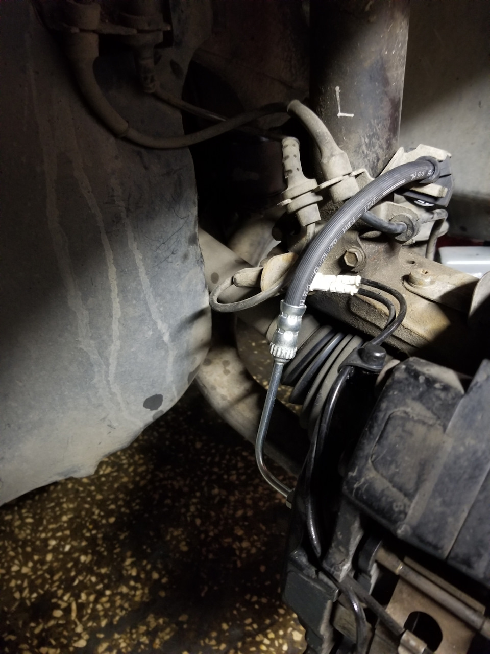 Встановлення супортів Brembo 4