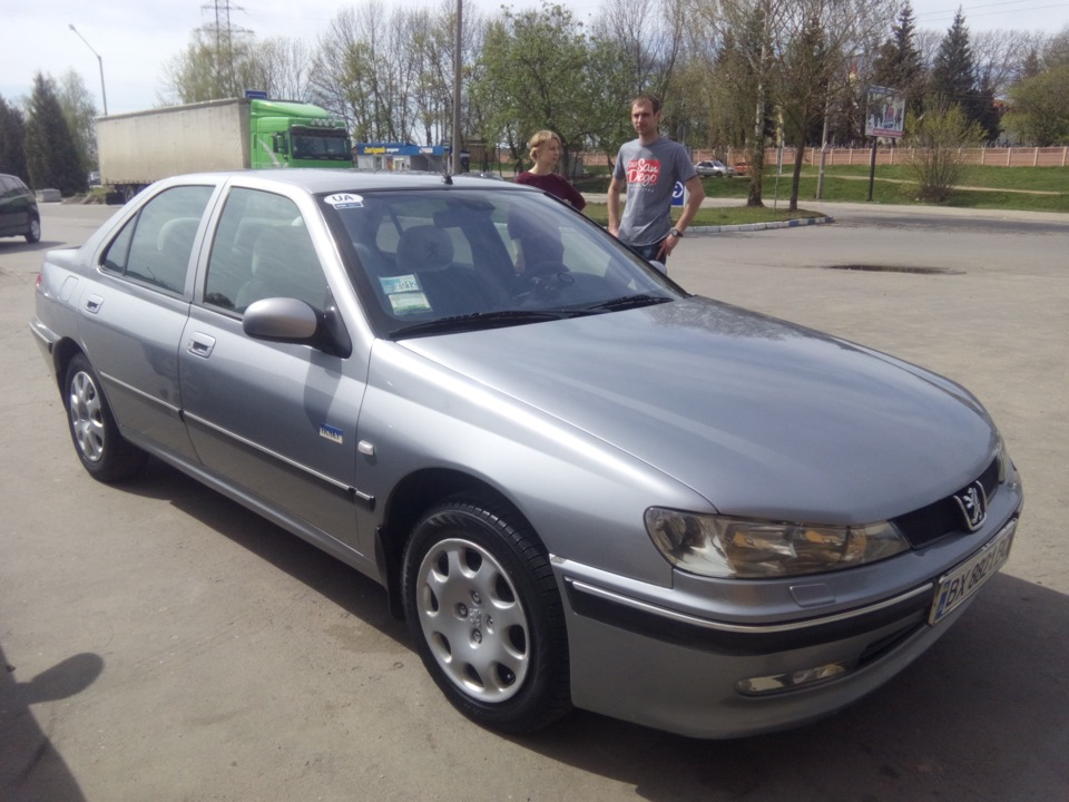 Заїхав на мийку 4