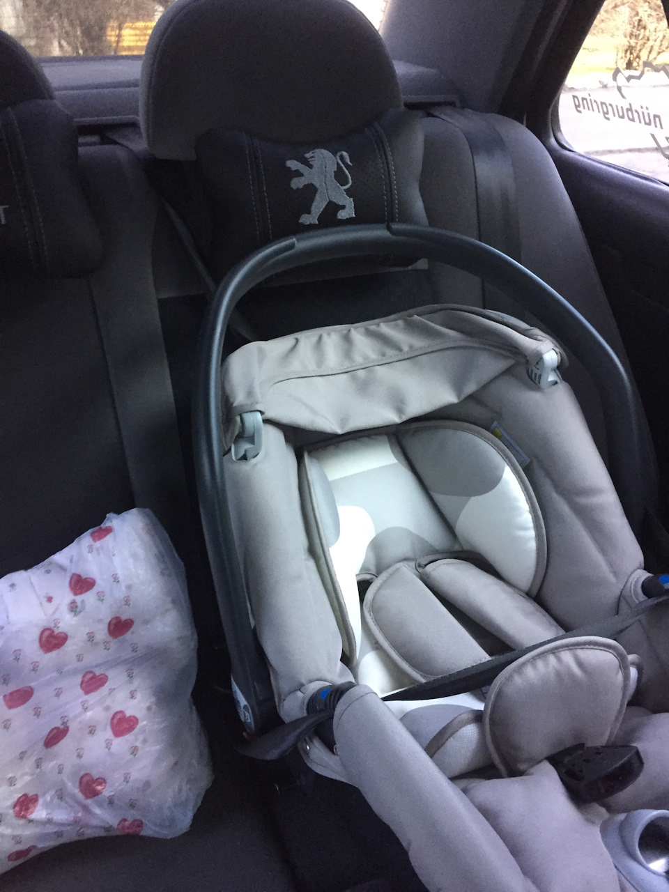 Взяв RECARO 3точковий)))Бусинка, дочка-УРА! 3