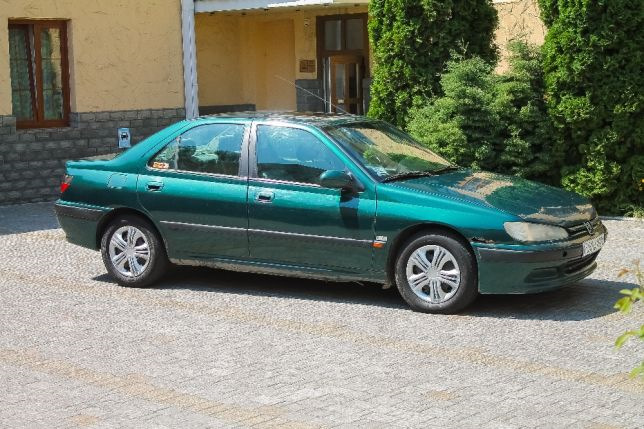 Закінчився ще один розділ. Продаж нашого улюбленого пижака ... 2