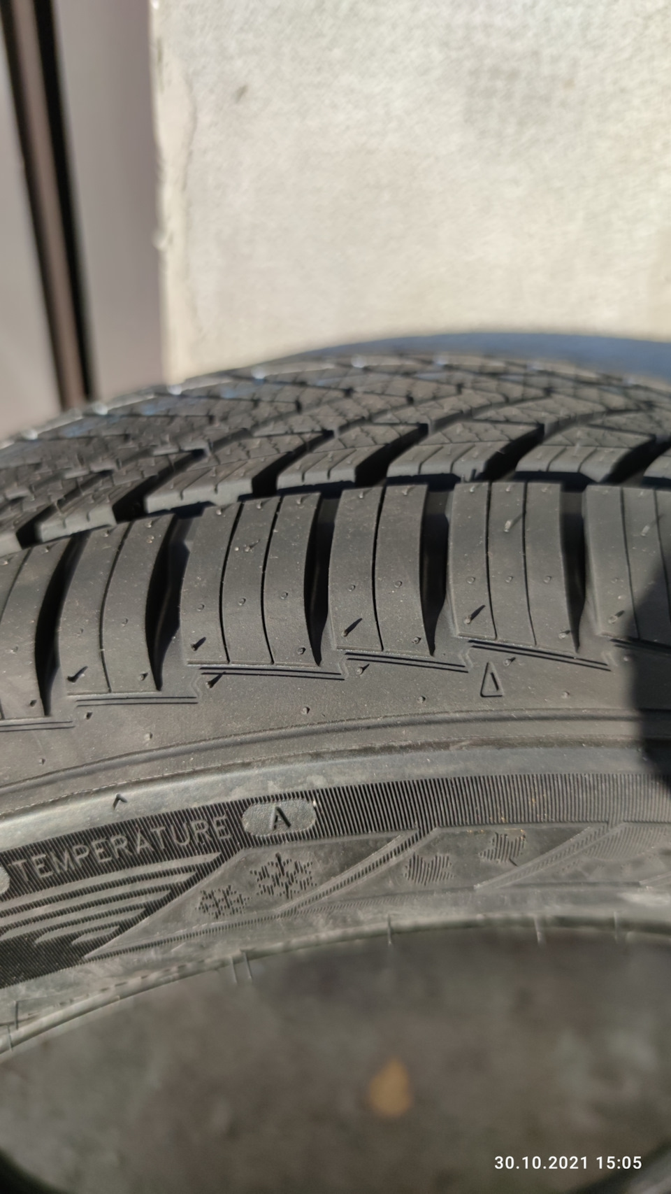Зимняя резина Tracmax для Peugeot 407 SW 4