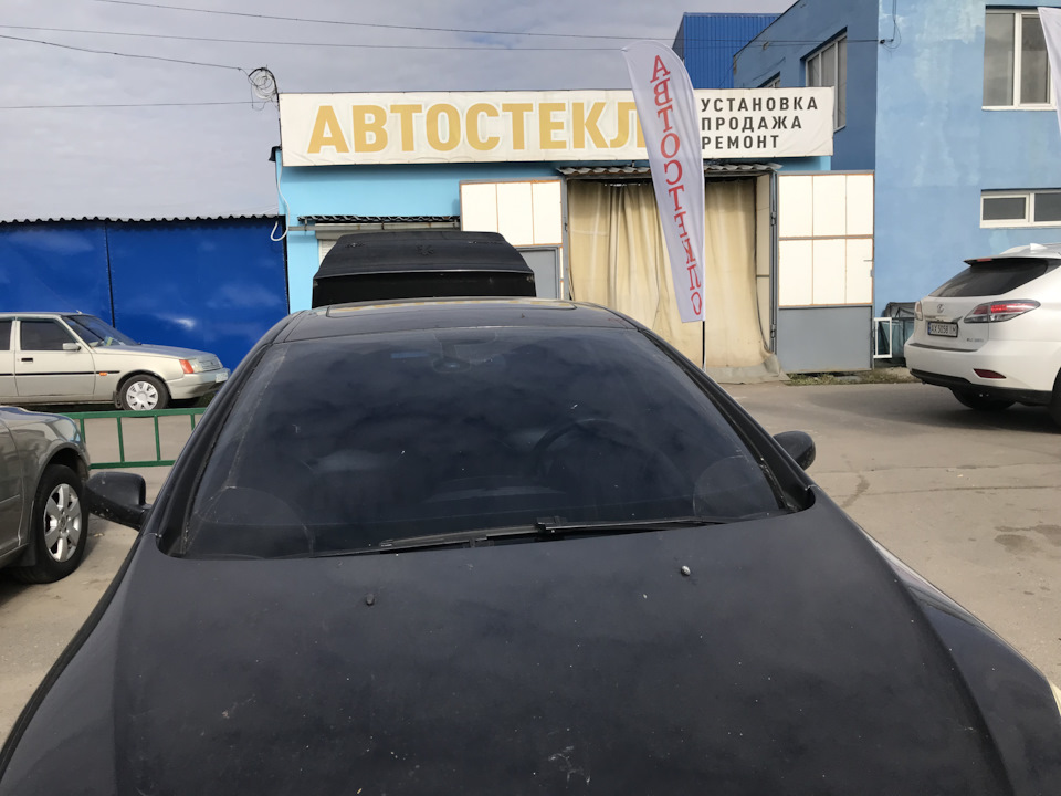 Заміна заднього скла (Підігрів) 1