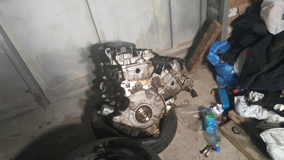 Продаю запчастини на двигун Peugeot 407, 607 Citroen C5 3.0 v6, ES9A XFV 2