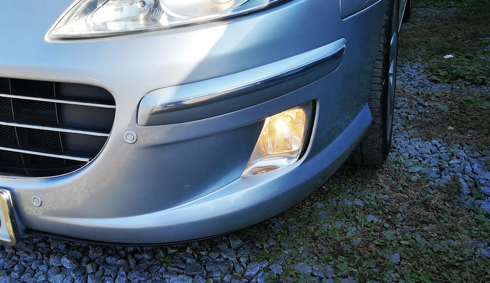 Лампочки в ПТФ Osram Cool Blue Intense H11 12V 55W 1