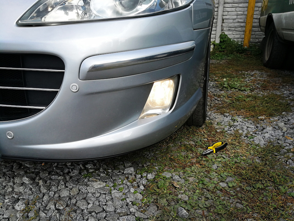 Лампочки в ПТФ Osram Cool Blue Intense H11 12V 55W 2