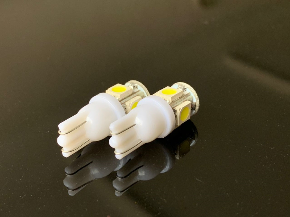 LED світло в салоні 1