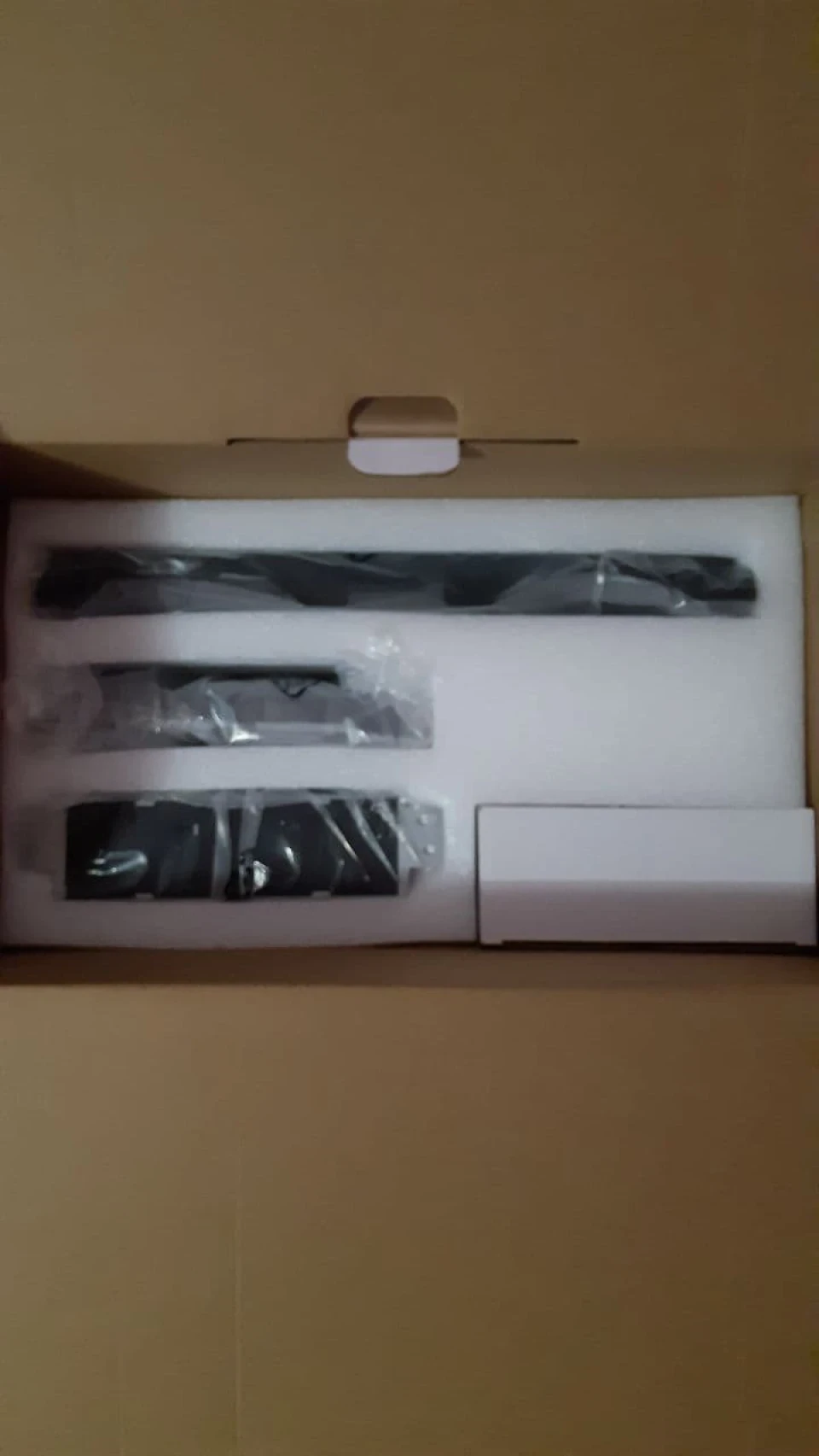 Можливо комусь цікавий ГУ Android 10