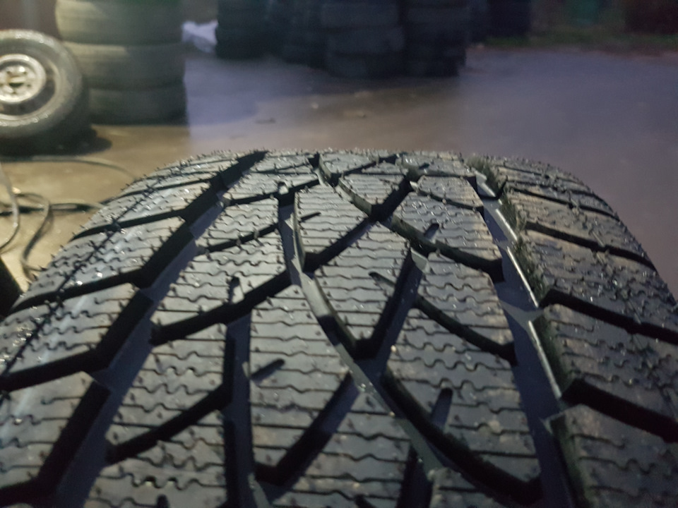 Нові зимові тапочки.) 245/45R18 3