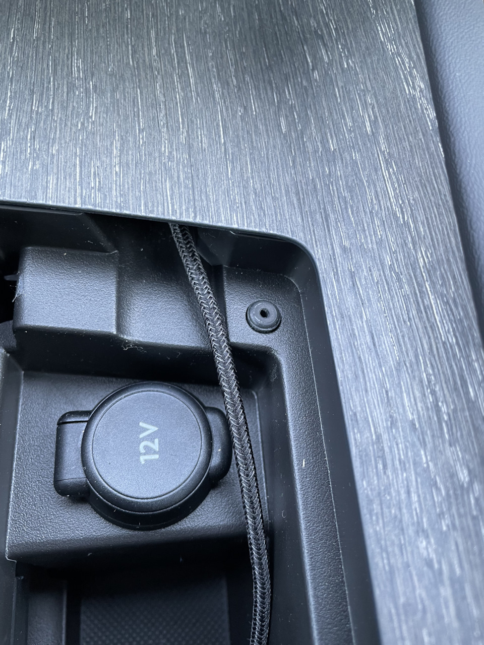 Зручний USB-вихід (про користь читати інструкції) 2