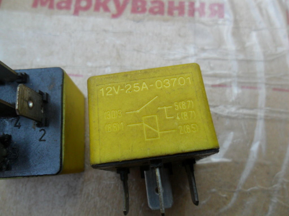 Допоможіть. Немає іскри, не заводиться 3