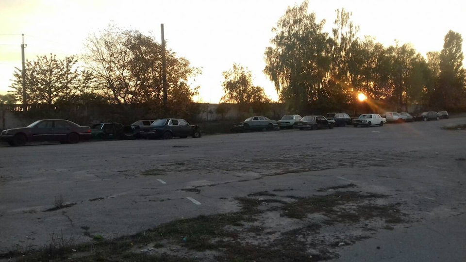 Любителям Мерседес присвячується 3