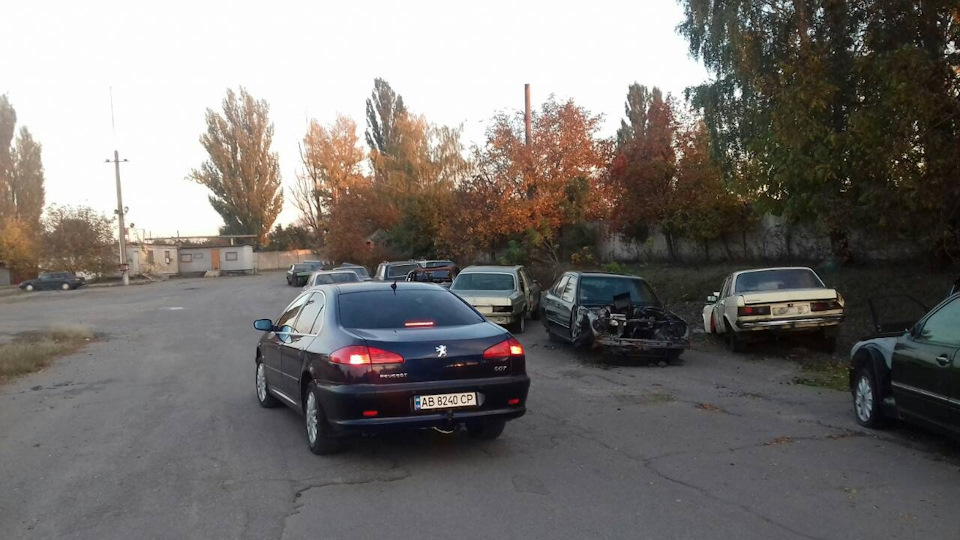 Любителям Мерседес присвячується 2