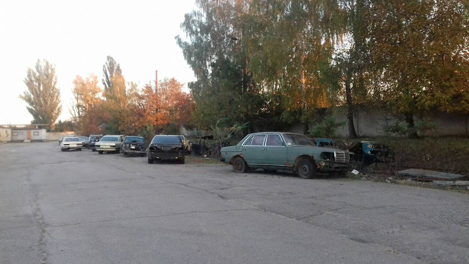 Любителям Мерседес присвячується 4