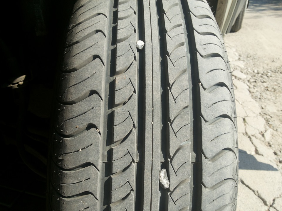 Нова гума Nexen 215/70 R15 2