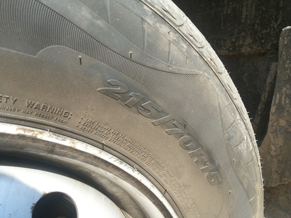 Нова гума Nexen 215/70 R15 3