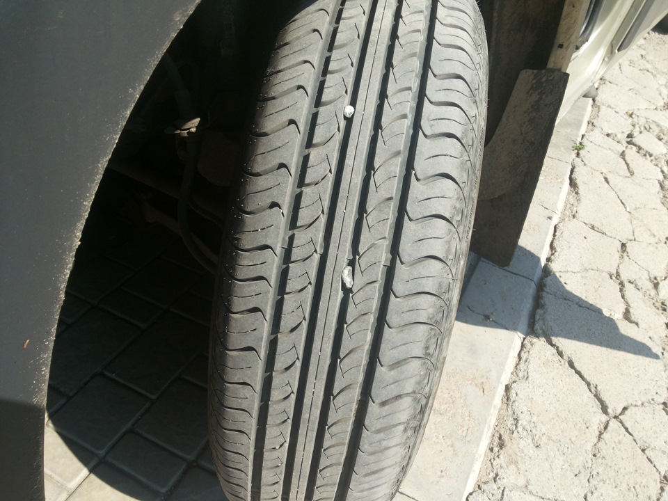 Нова гума Nexen 215/70 R15 1