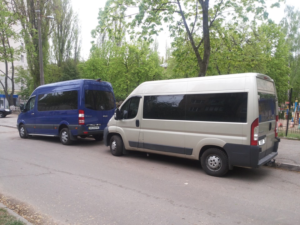 Peugeot Boxer vs Mercedes Sprinter 1