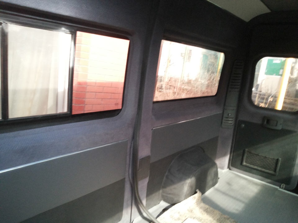 Повна та якісна обшивка Peugeot Boxer 2
