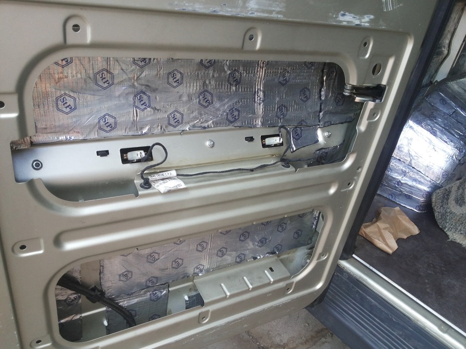 Повна вібро ізоляція будки авто 1