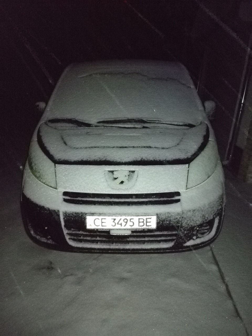 Лева Сніговик) 2