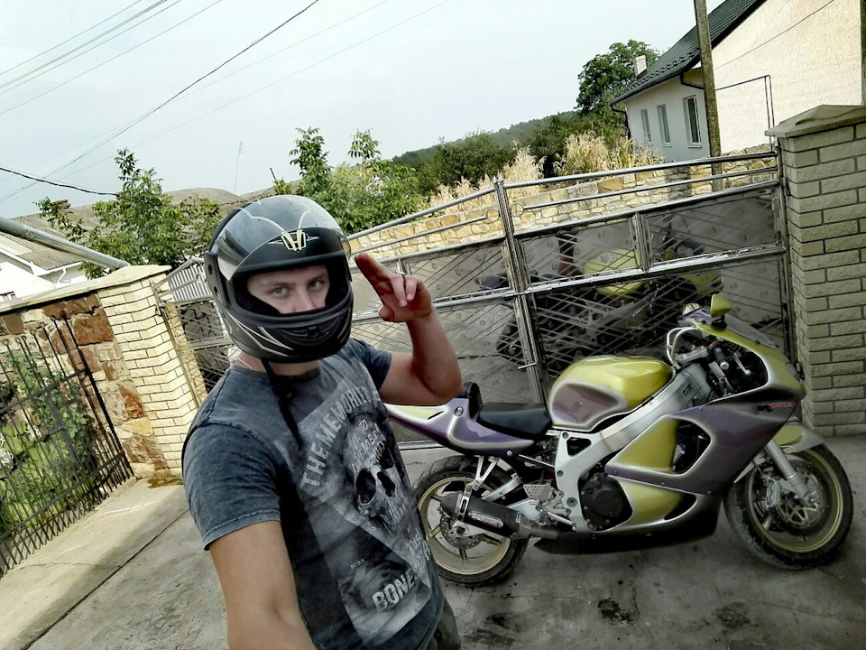 Поповнення в гаражі Honda cbr rrx 4