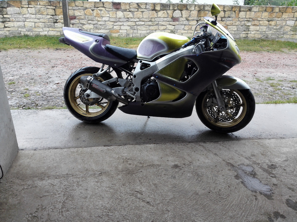 Поповнення в гаражі Honda cbr rrx 5