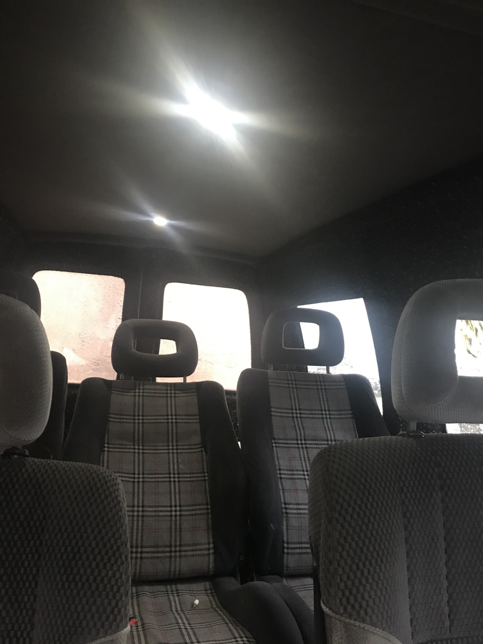 Світло салону+ підсвітка номерного знаку 3
