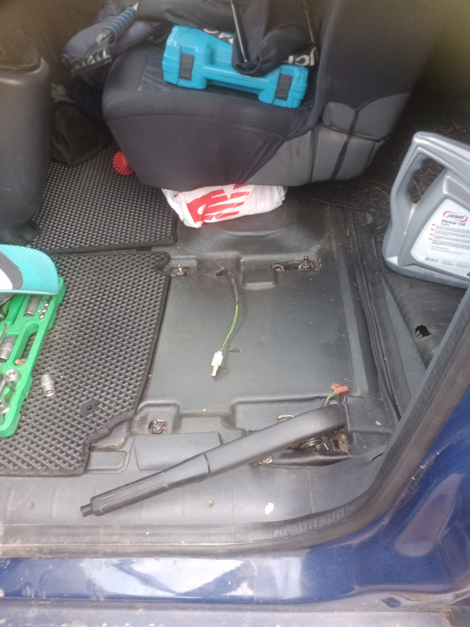 Заміна водійського сидіння 4