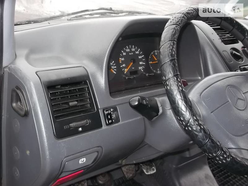 От вирішив я поміняти Пижона. І мій вибір припав на цей авто. 3