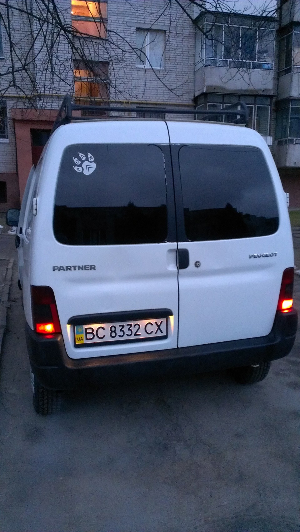 Тонування, підсвітка номеру, наклейка 2
