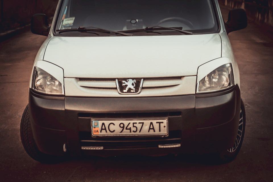 Вії Peugeot Partner 4
