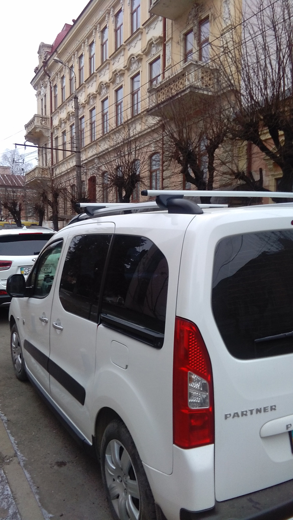 Дуги багажника поперечні. 2