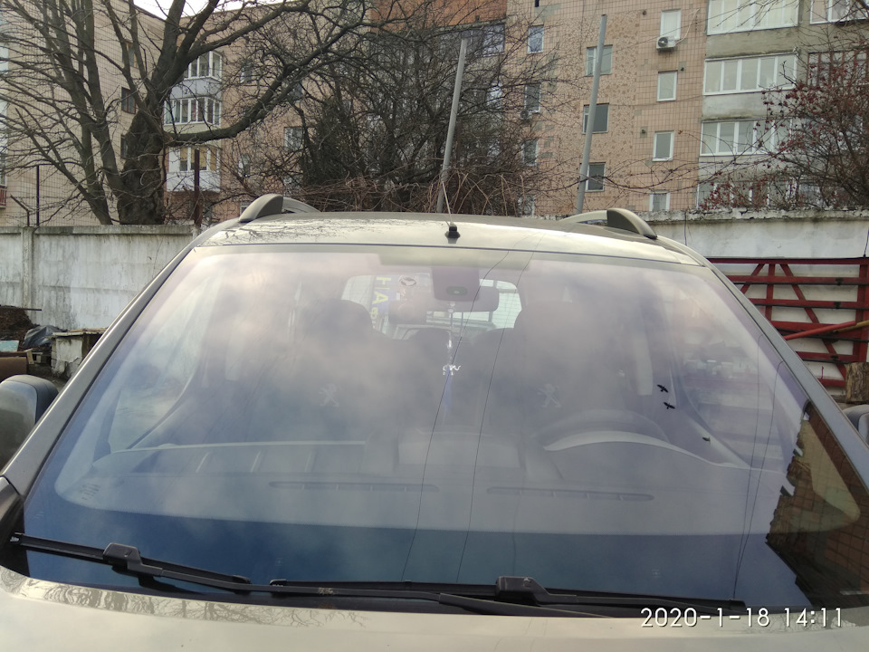 Встановив реєстратор+підключив до плафона... 2