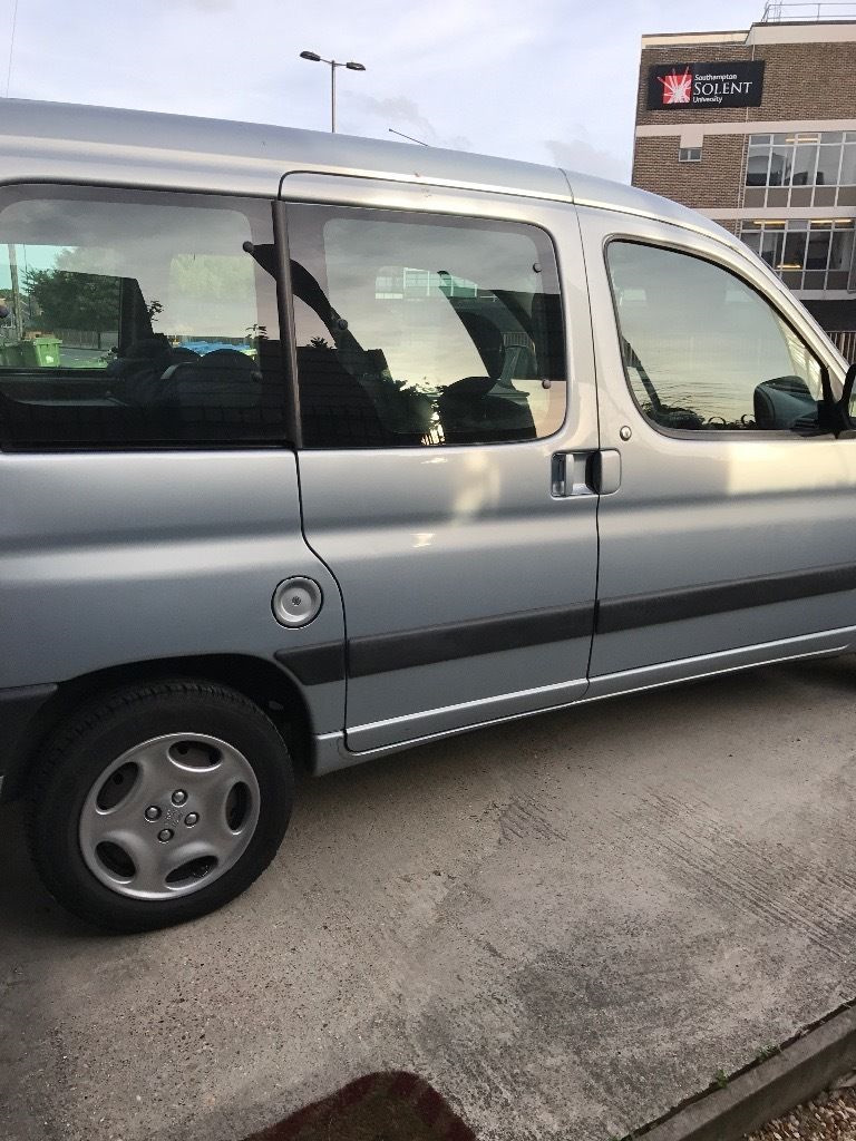 Праворульні Peugeot Partner ч.2 3