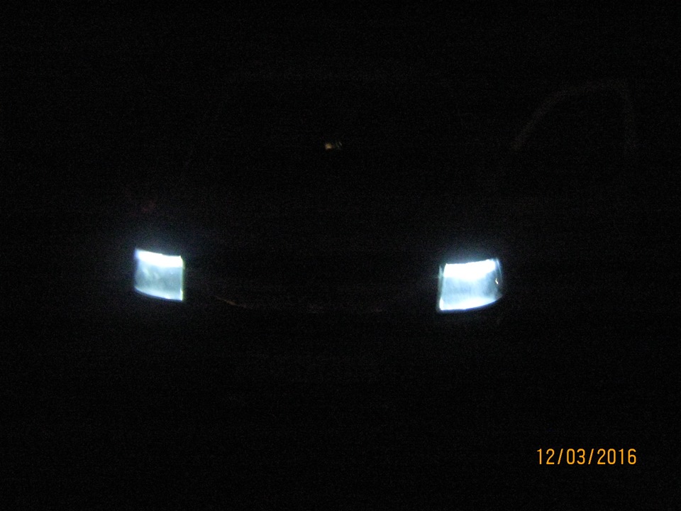 LED лампочки(вночі). 2