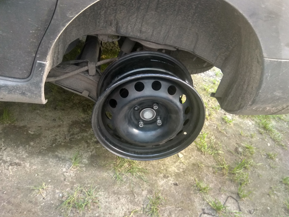 Michelin Alpine 5 + Original r16 1
