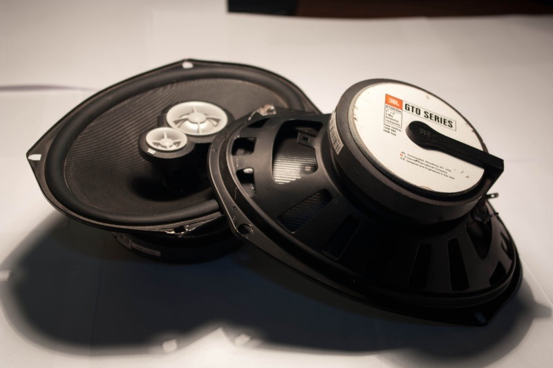 Овали JBL 1