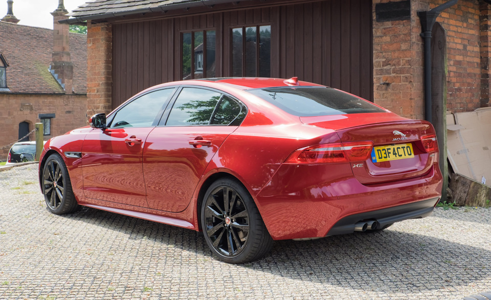 Alfa Giulia проти Jaguar XE хто цікавіший, що думаєте? 4