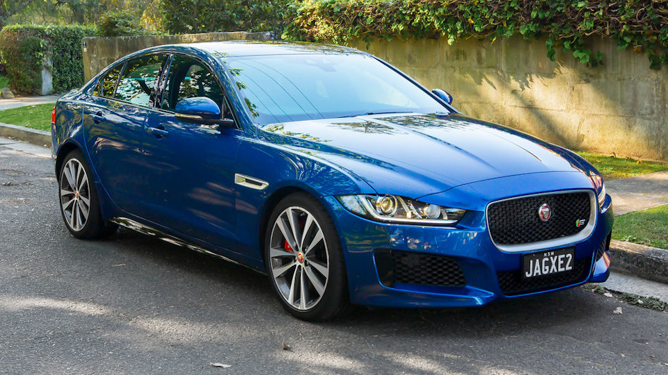 Що думаєте про заміну RCZ на Jaguar XE 1