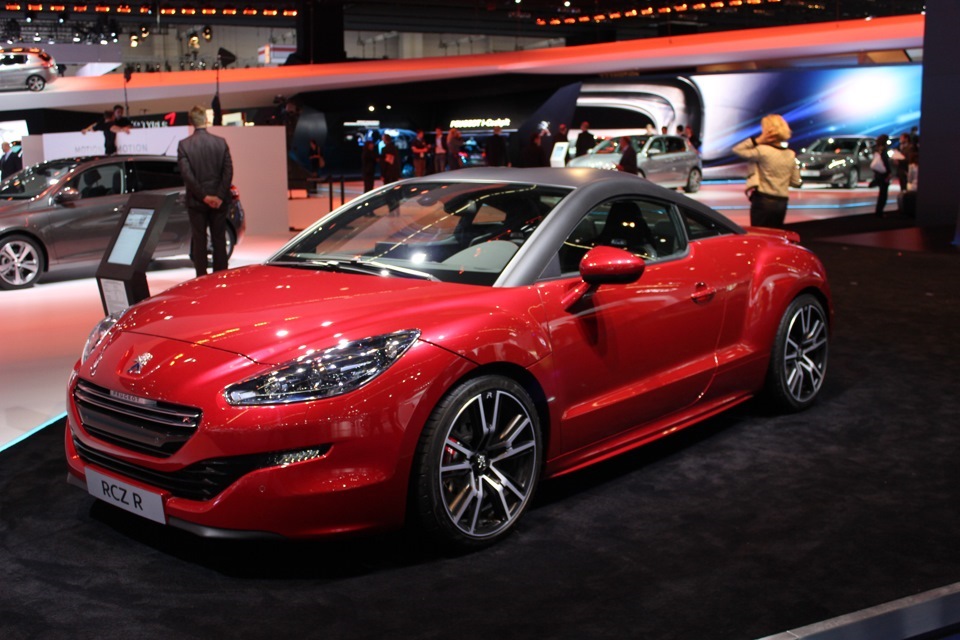 Вся інформація про RCZ R у порівнянні з RCZ THP200 5