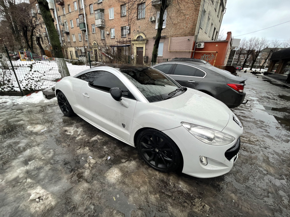 Перетин кордону на тонованому авто 1